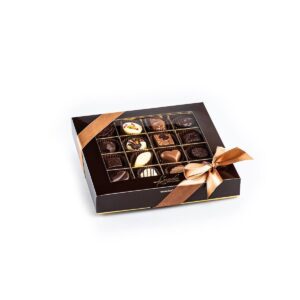 cutie maro cu 16 praline